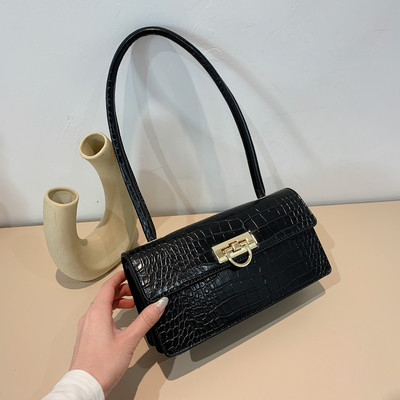 Geanta mica dreptunghiulara in stil retro