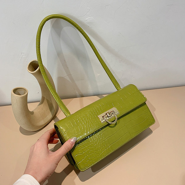 Geanta mica dreptunghiulara in stil retro