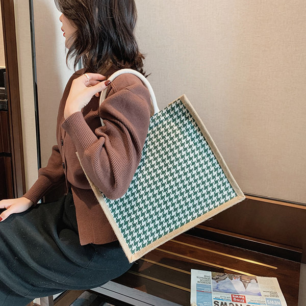 Γυναικεία τσάντα ώμου σε τρία χρώματα