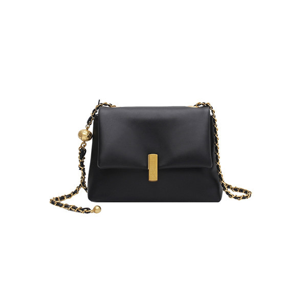 Dámska štvorcová kabelka s dlhým uchom a kovovým zapínaním