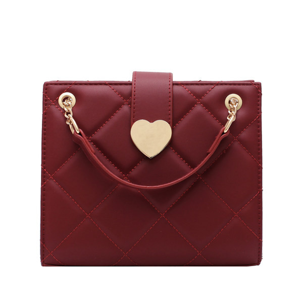 Moderna eko ādas soma ar metāla apdari - sirsniņu