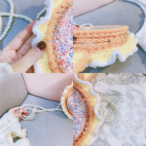 Geanta de dama transparenta cu elemente 3D