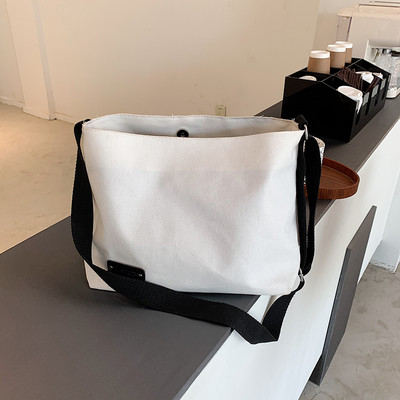 Geanta de dama textila cu maner lung in doua culori