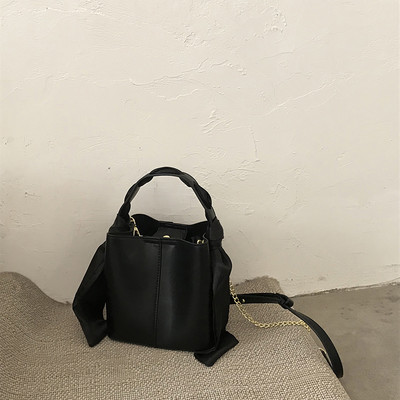 Έκο δερμάτινη γυναικεία τσάντα νέου μοντέλου με δύο λαβές - διάφορα χρώματα