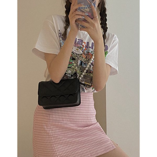 Jauna modeļa maza sieviešu soma ar pērļu rokturi