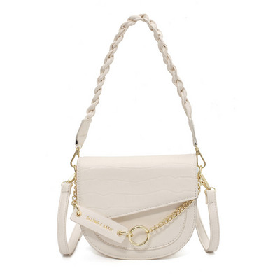 Γυναικεία δερμάτινη τσάντα με μακριά λαβή και μεταλλική αλυσίδα