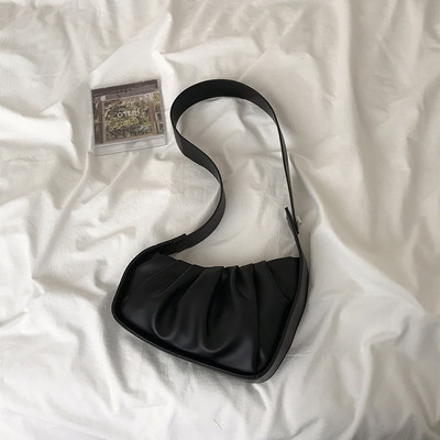 Καθημερινή γυναικεία τσάντα ώμου με μαζεμένο μέρος από οικολογικό δέρμα