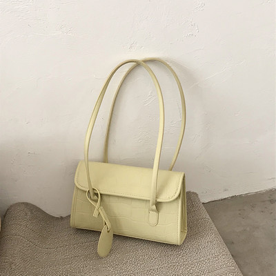 Casual γυναικεία τσάντα από οικολογικό δέρμα με λαβές ώμου