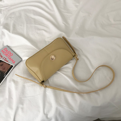 Jauna modeļa ādas sieviešu plecu soma ar metāla aizdari