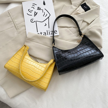 Стилна дамска кожена  чанта с къса дръжка в няколко цвята