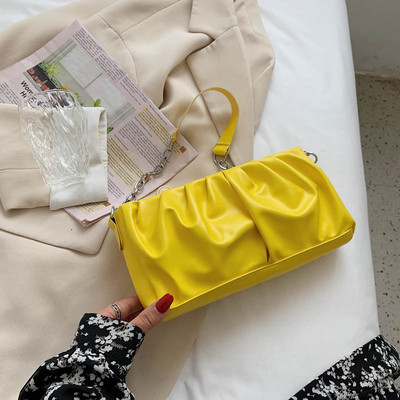 Γυναικεία έκο δερμάτινη τσάντα ώμου με μεταλλική λαβή