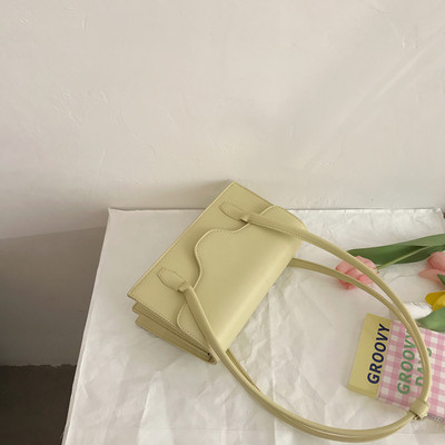 Sieviešu ādas plecu soma no eko ādas