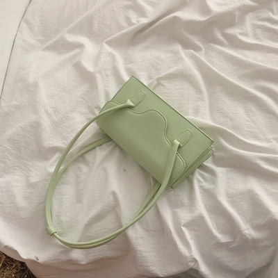 Sieviešu ādas plecu soma no eko ādas