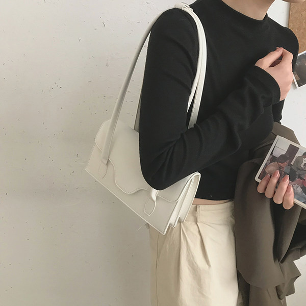 Sieviešu ādas plecu soma no eko ādas