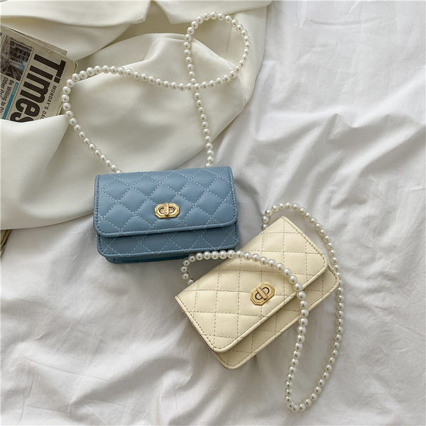 Geanta de dama din piele cu maner lung din perle