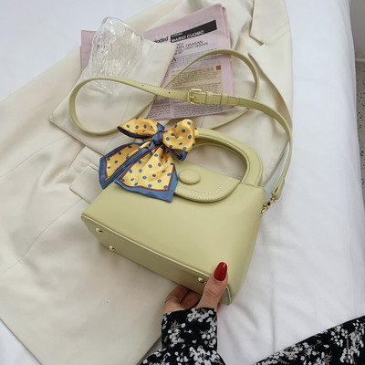 Μικρή έκο δερμάτινη τσάντα με υφασμάτινη κορδέλα και δύο λαβές