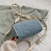 Σύγχρονη γυναικεία τσάντα με ρυθμιζόμενη λαβή