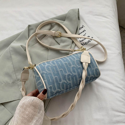 Σύγχρονη γυναικεία τσάντα με ρυθμιζόμενη λαβή