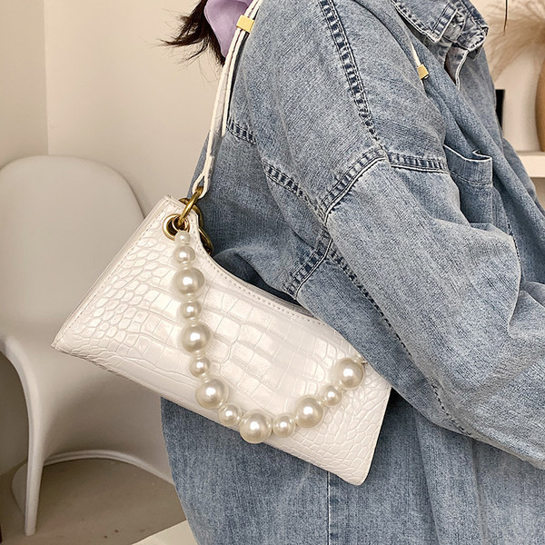 Geanta dama din imitatie piele cu perle si maner lung