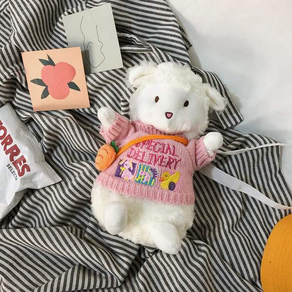 Γυναικεία τσάντα με μορφή βελούδινο παιχνίδι και φερμουάρ