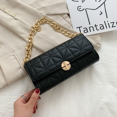 Γυναικεία έκο δερμάτινη τσάντα με μεταλλικό κούμπωμα σε διάφορα χρώματα