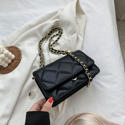 Geanta de dama din piele ecologica - cu maner lung si prindere metalica