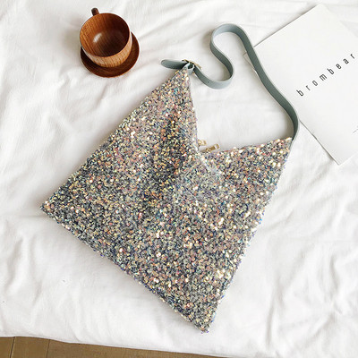 Γυναικεία καθημερινή τσάντα με πούλιες και ρυθμιζόμενη λαβή