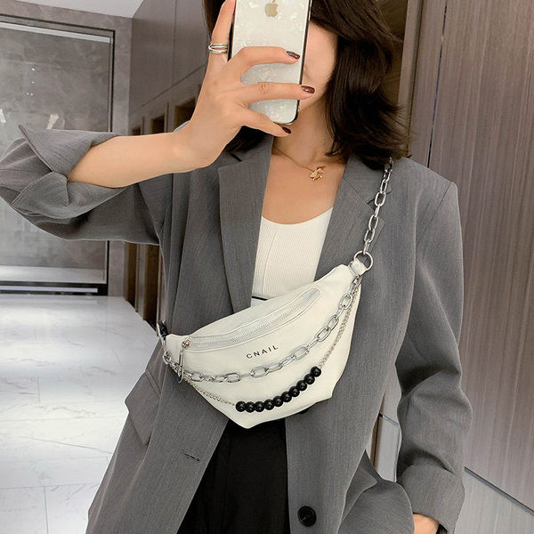 Sieviešu plecu soma ar metāla apdari un pērlēm no eko ādas