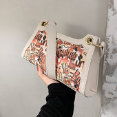 Moderna sieviešu soma ar krāsainu apdruku