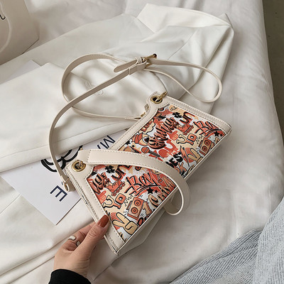 Moderna sieviešu soma ar krāsainu apdruku