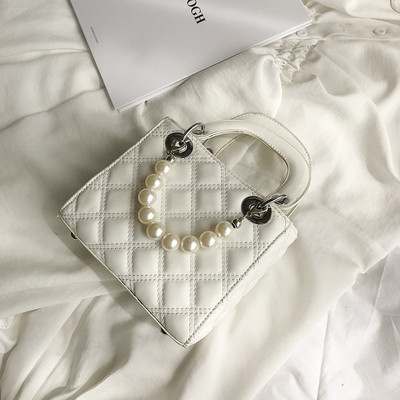 Καθημερινή γυναικεία τσάντα από οικολογικό δέρμα με πέρλες και φερμουάρ