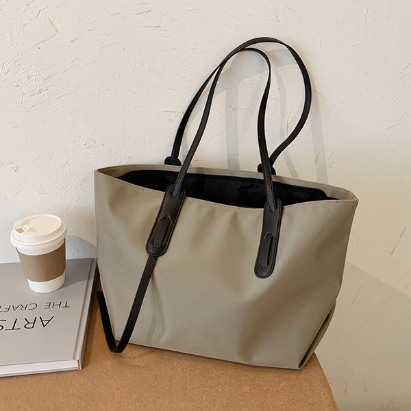 Γυναικεία τσάντα νέο μοντέλο