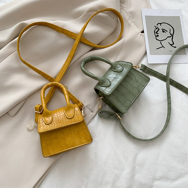 Νέο μοντέλο γυναικεία δερμάτινη τσάντα με μακριά λαβή σε διάφορα χρώματα