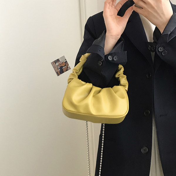 Σύγχρονη γυναικεία τσάντα από οικολογικό δέρμα με λαβή