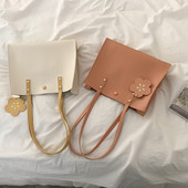 Γυναικεία τσάντα ώμου καθημερινή με κουμπιά