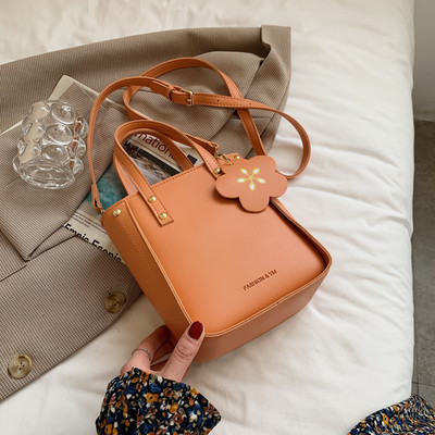 Geanta mica din piele din piele ecologica cu doua manere