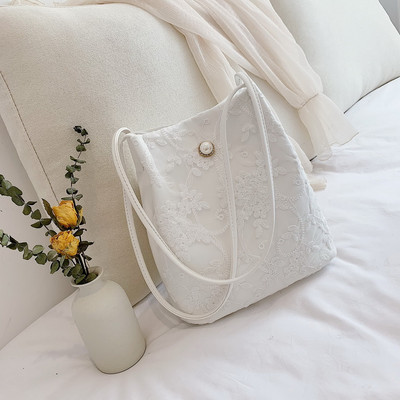 Ikdienas sieviešu soma ar izšuvumu - vairāki modeļi