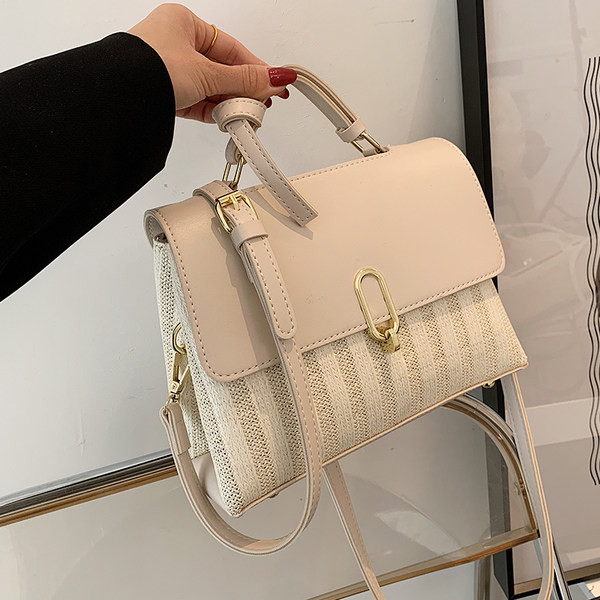 Ikdienas sieviešu soma no eko ādas ar metāla sprādzi