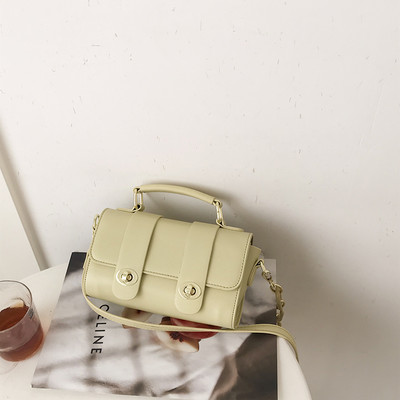 Jauna modeļa sieviešu soma ar metāla aizdari