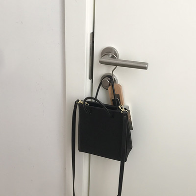 Γυναικεία τσάντα νέο μοντέλου από οικολογικό δέρμα με δύο λαβές σε διάφορα χρώματα