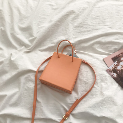 Γυναικεία τσάντα νέο μοντέλου από οικολογικό δέρμα με δύο λαβές σε διάφορα χρώματα