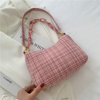 Γυναικεία τσάντα με αλυσίδα και φερμουάρ