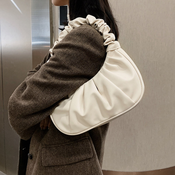 Geanta de dama eleganta din imitatie de piele - model simplu