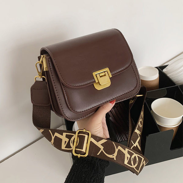 Sieviešu mini soma ar metāla sprādzi no eko ādas