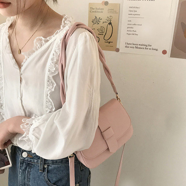 Sieviešu mazā soma ar diviem rokturiem no eko ādas - vairākās krāsās