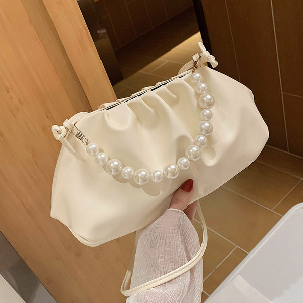 Κομψή γυναικεία έκο δερμάτινη τσάντα με πέρλες