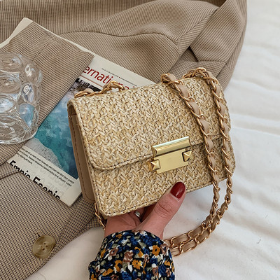 Moderna sieviešu soma no eko ādas ar metāla elementiem - divi izmēri