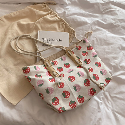 Γυναικεία υφασμάτινη τσάντα με εφαρμογές - με κοντή λαβή