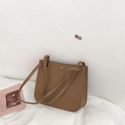 Jauna modeļa sieviešu soma ar diviem plecu rokturiem