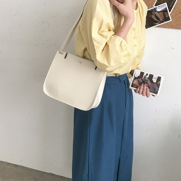 Jauna modeļa sieviešu soma ar diviem plecu rokturiem